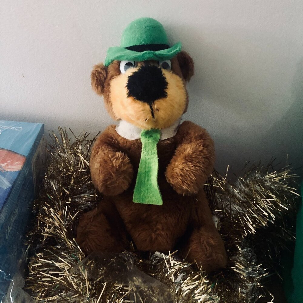 1980 Vintage Mighty Star Yogi Bear 10" Plush Stuffed Animal Toy Hanna Barbera